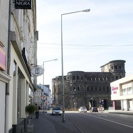Hotel Porta Nigra Trier Exterior photo