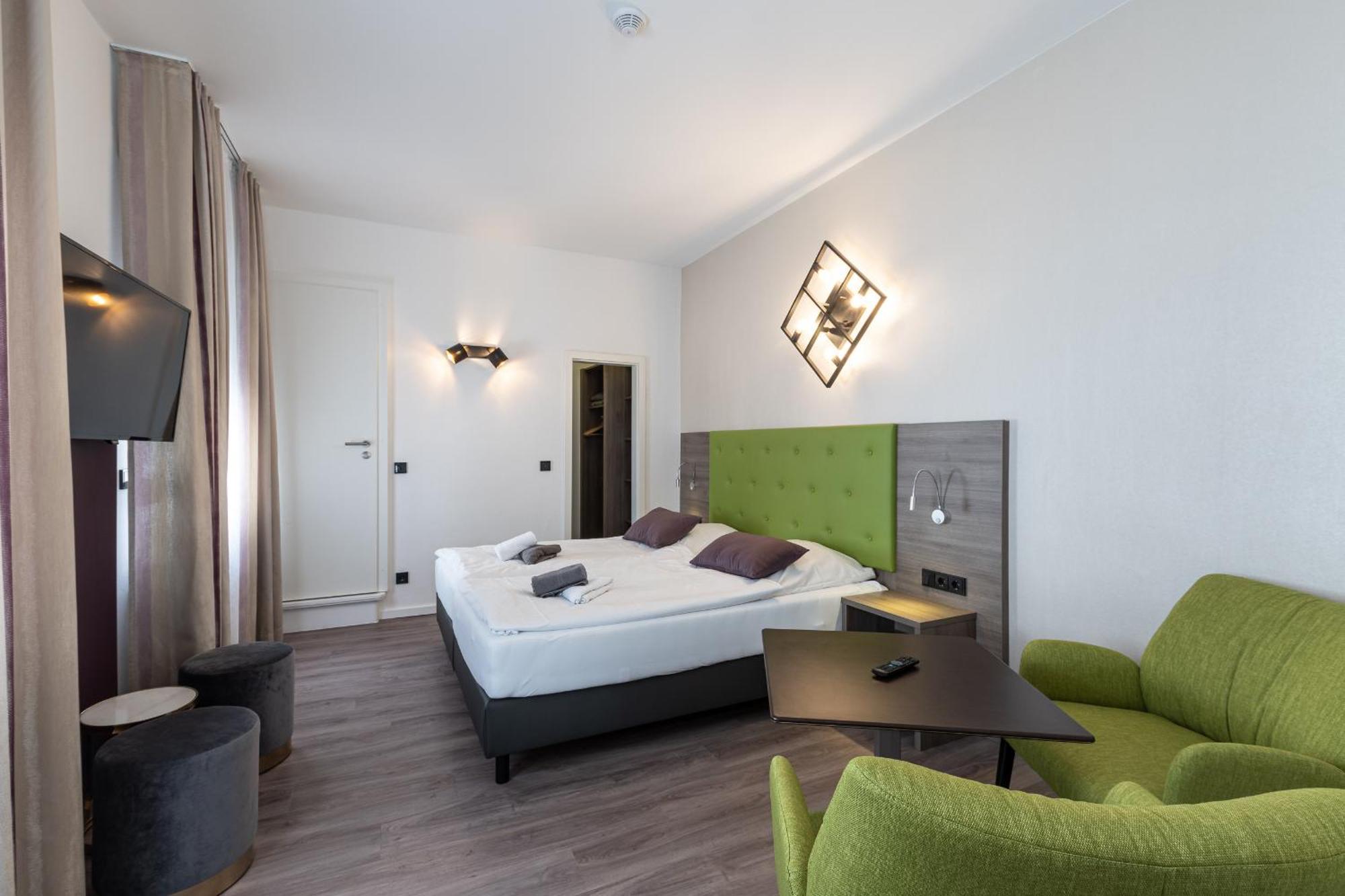 Hotel Porta Nigra Trier Room photo