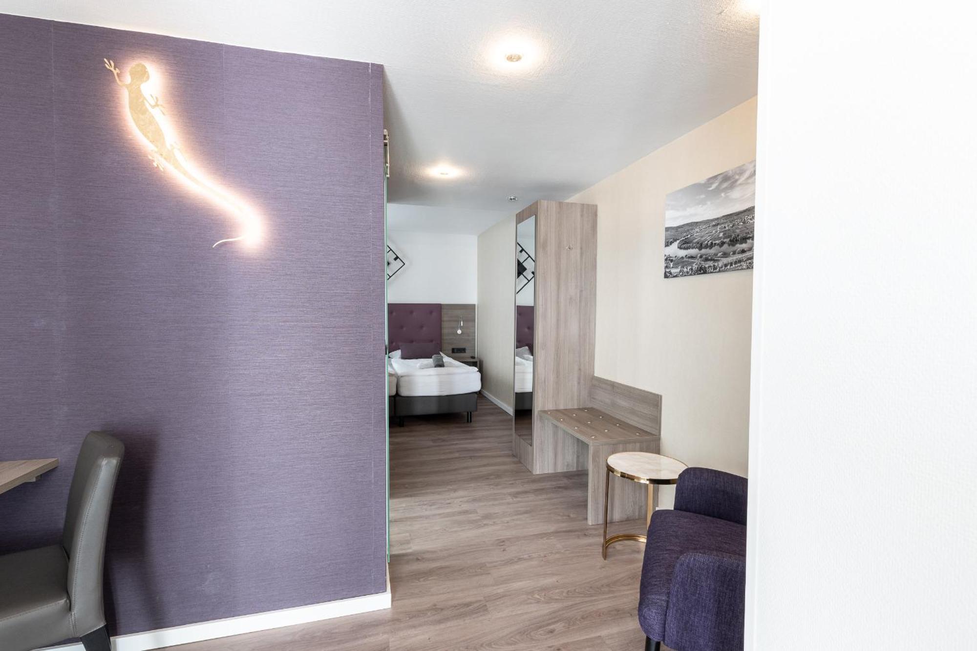 Hotel Porta Nigra Trier Room photo